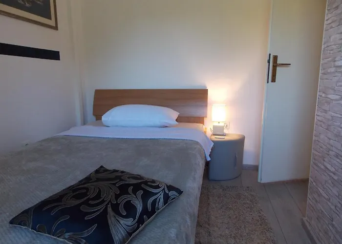 Warm Terrace Appartement *